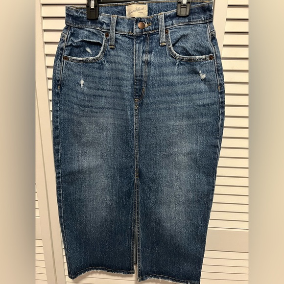 Universal Thread Blue Denim Midi Skirt - Picture 4 of 6